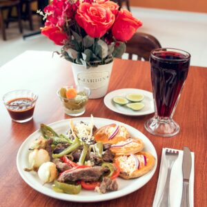 Platillo servido en restaurante del Hotel Klimt Xalapa
